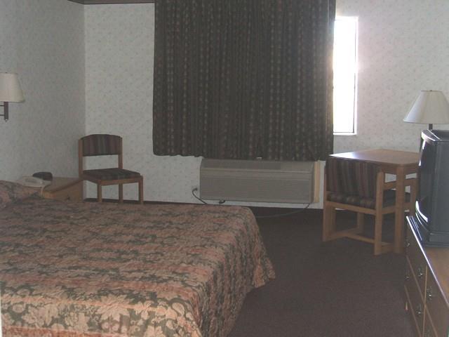 Scottish Inn & Suites Hobby Airport 휴스턴 객실 사진